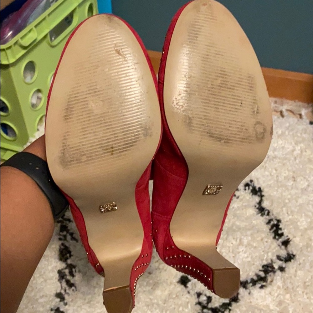 Heels - Picture 4 of 6